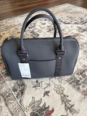 Athleta Charcoal Gray Diem Speedster Bag NWT